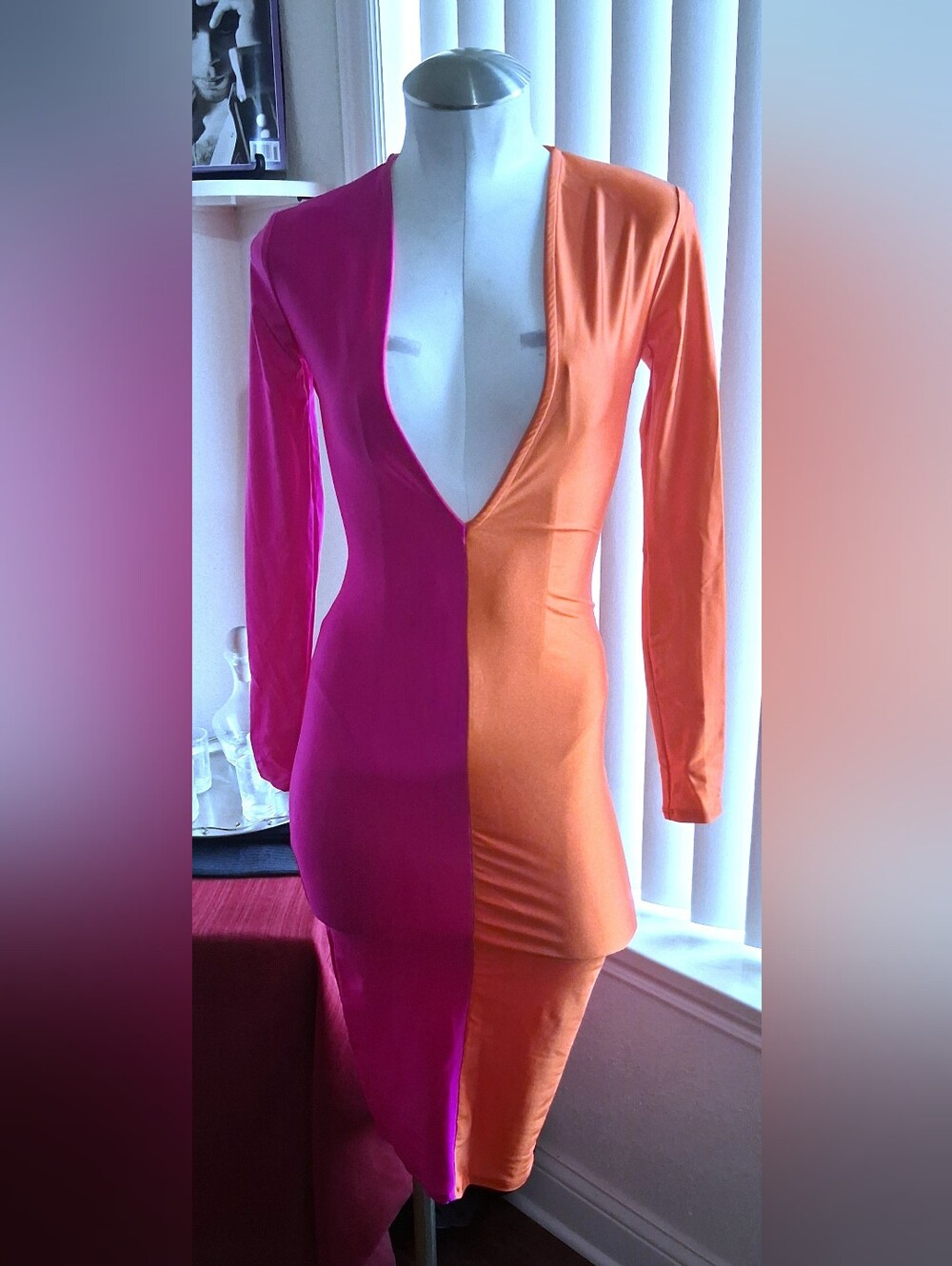 Colorblock Plunge Long Sleeve Dress